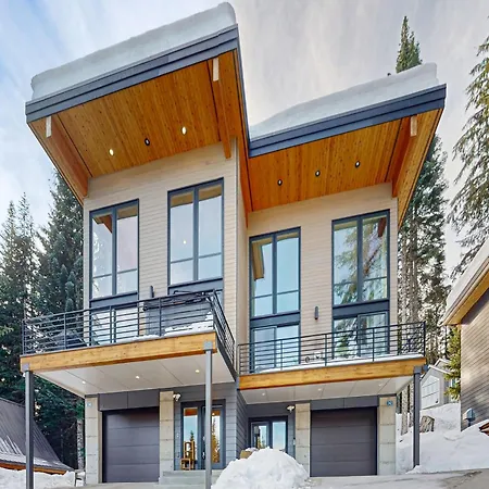 Snoqualmie Pass Mountain Retreat Villa